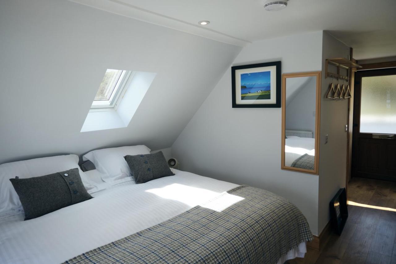Hazelbank Bed And Breakfast Colbost Exteriör bild
