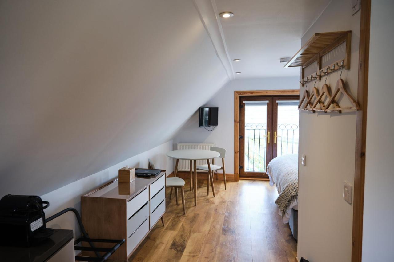 Hazelbank Bed And Breakfast Colbost Exteriör bild