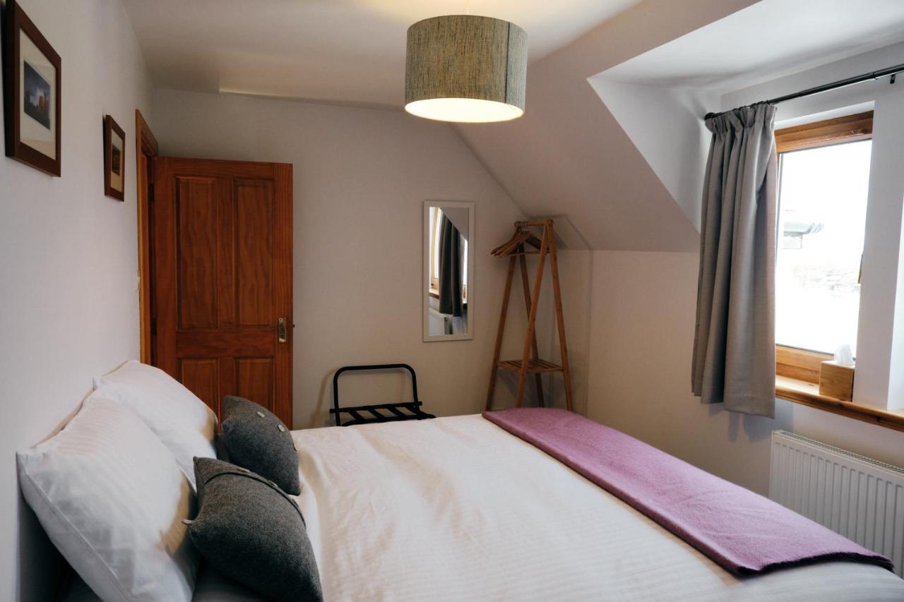 Hazelbank Bed And Breakfast Colbost Exteriör bild