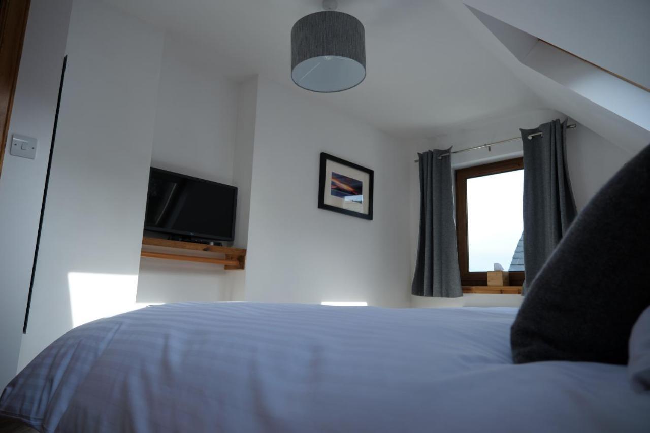 Hazelbank Bed And Breakfast Colbost Exteriör bild