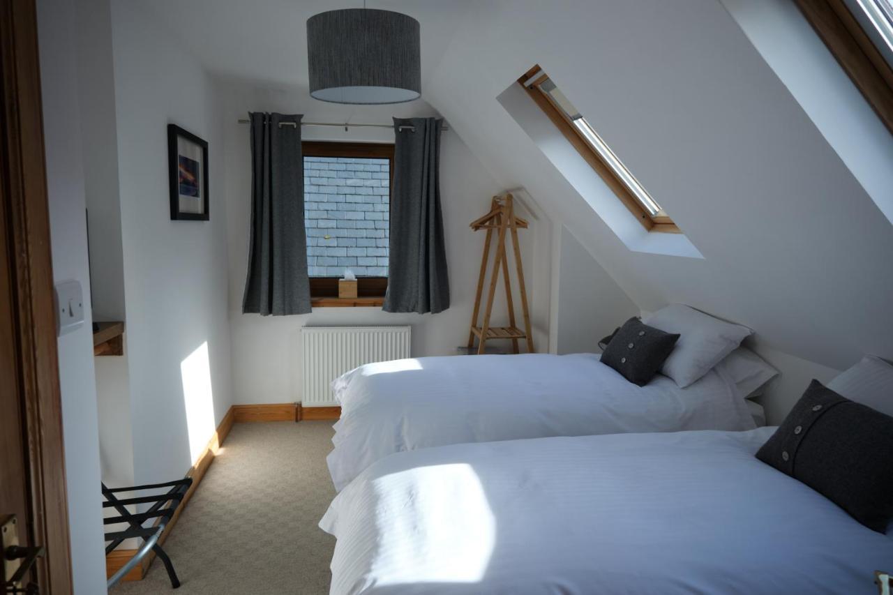 Hazelbank Bed And Breakfast Colbost Exteriör bild